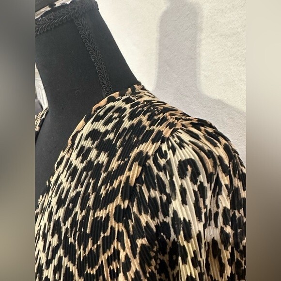 GANNI Georgette Pleated Leopard-Print Blouson Sleeve Blouse Size 34/2 US - Picture 9 of 16